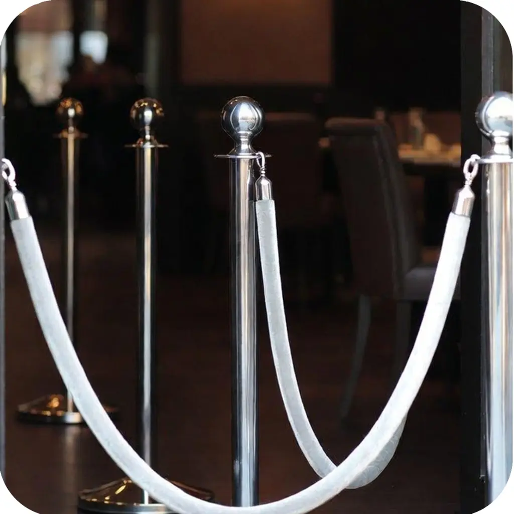 bollards 02.webp